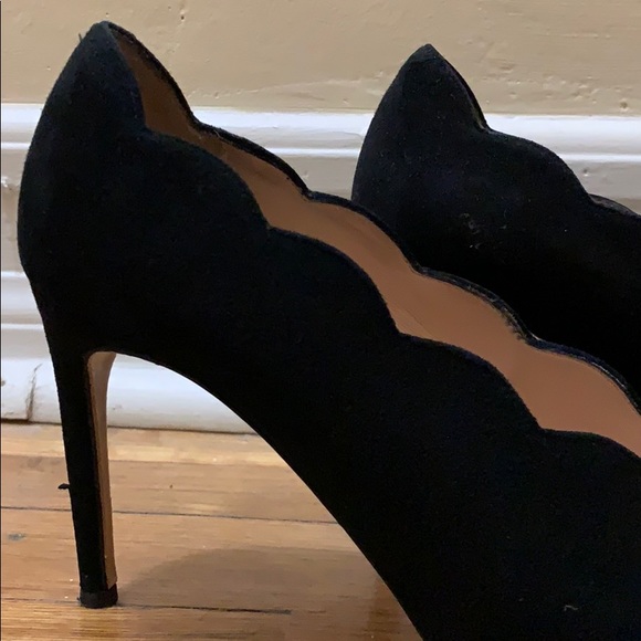 Club Monaco Scalloped Heel in Excellent Condition - Picture 7 of 8